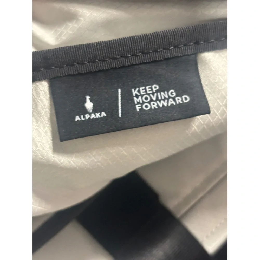 ALPAKA NEW Bravo Brief Black Axoflux 400D Laptop Bag with‎ Cross Body Straps